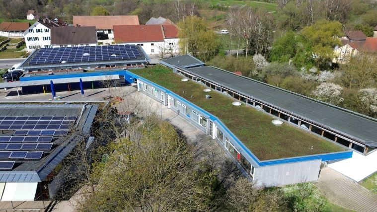 Luftaufnahme von der Grundschule 2